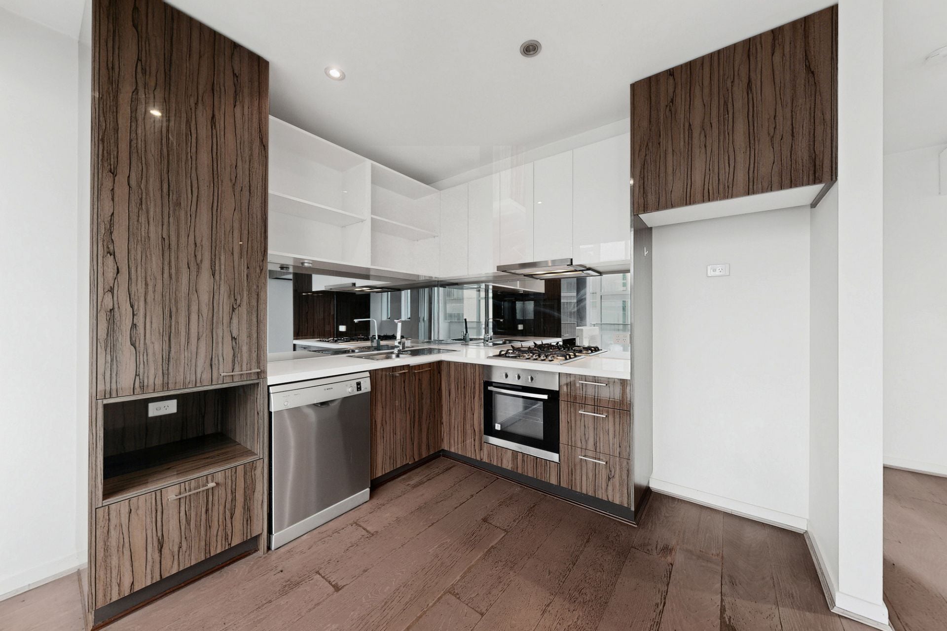 508/20 Garden Street, South Yarra - Thumbnail 5
