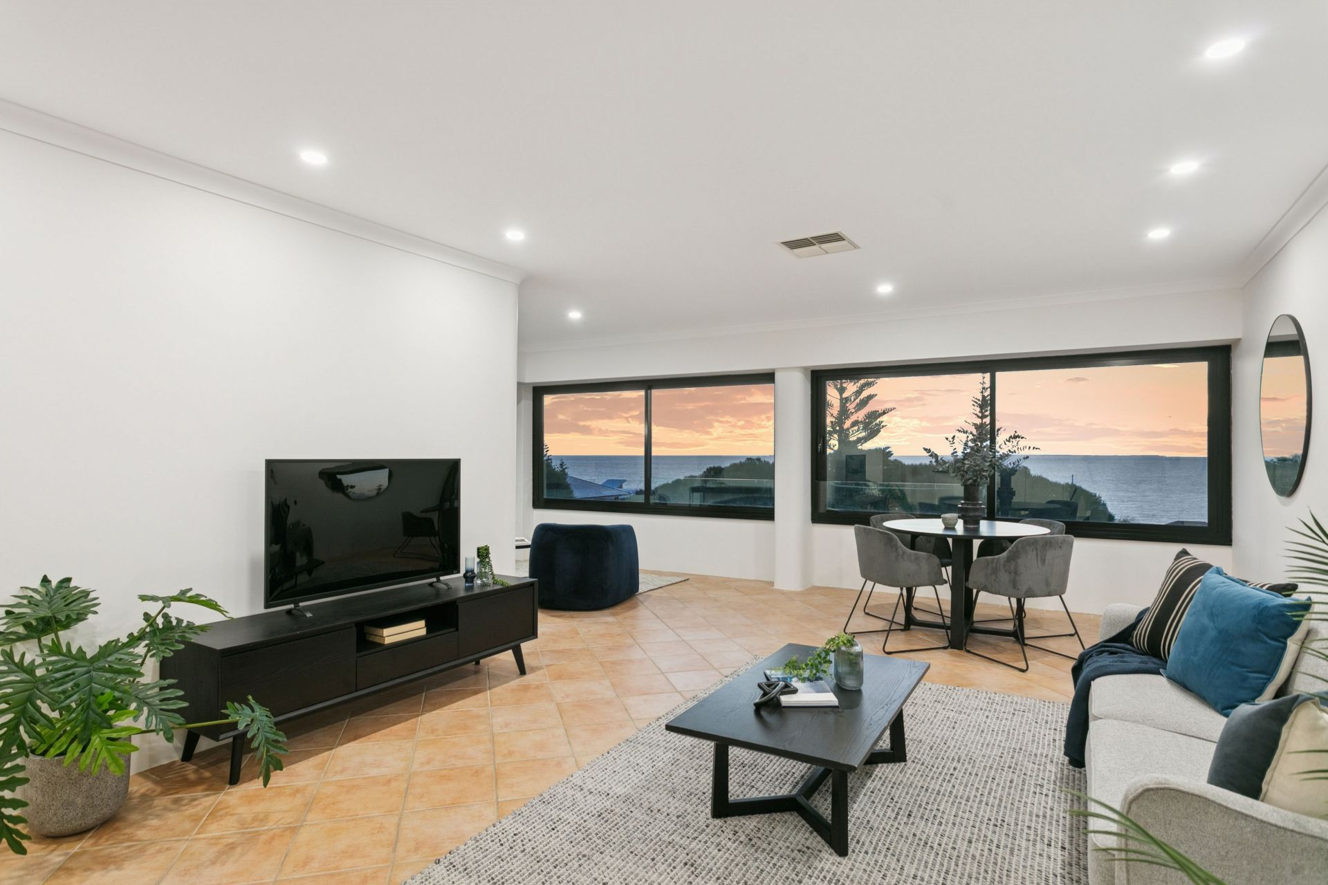 12/22 Avonmore Terrace Cottesloe WA, Cottesloe - Image 1