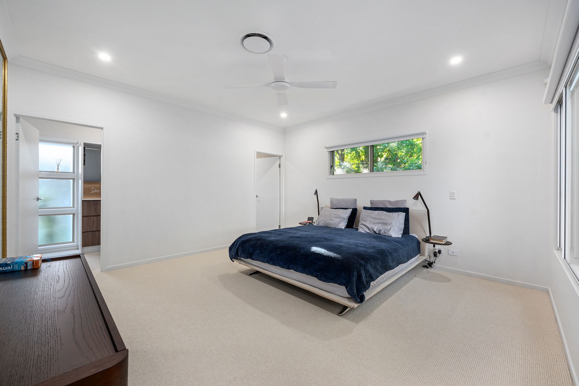 6001 The Lakes Drive, Hope Island QLD 4212, Hope Island - Thumbnail 8