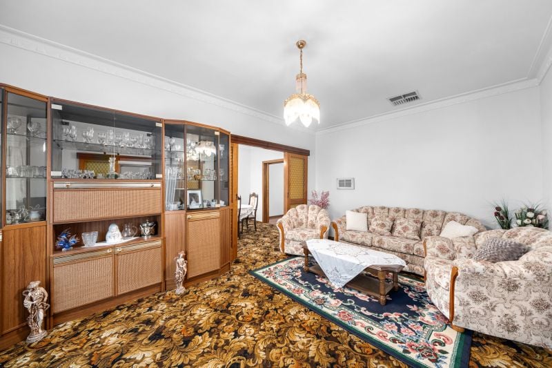 37 Melaleuca Drive, Thomastown