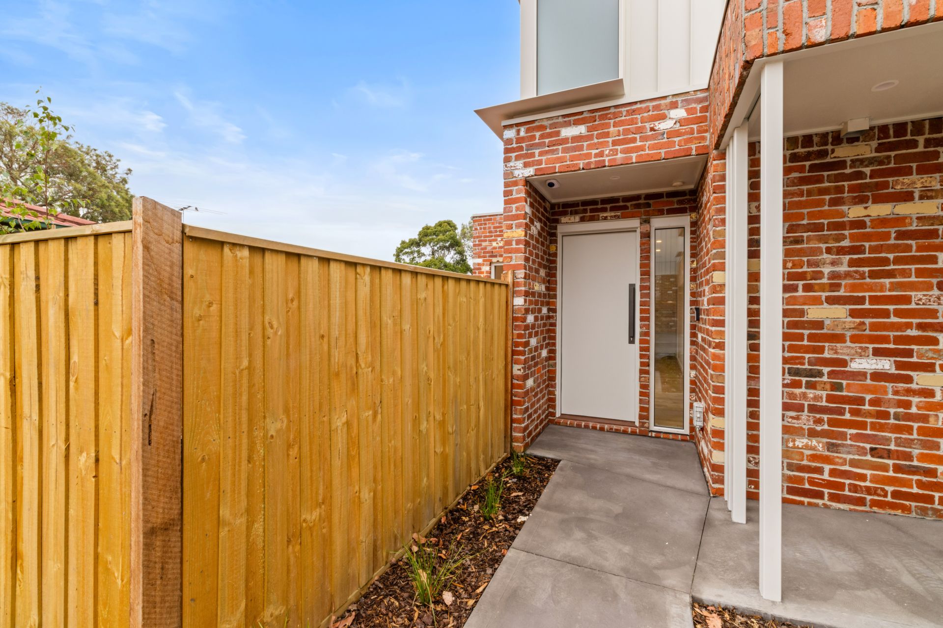 Simply Stunning Three-Bedroom Townhouse