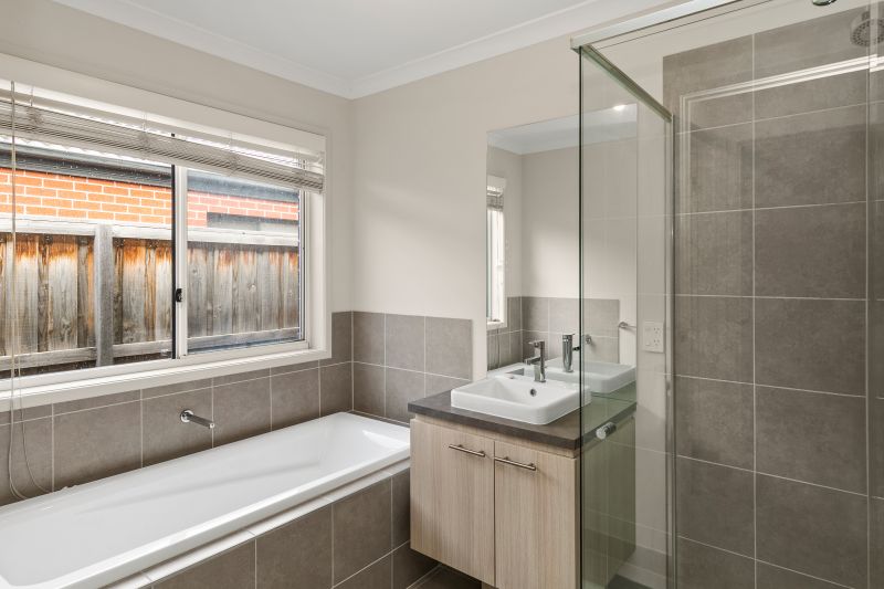 27 Havelberg Circuit, Doreen