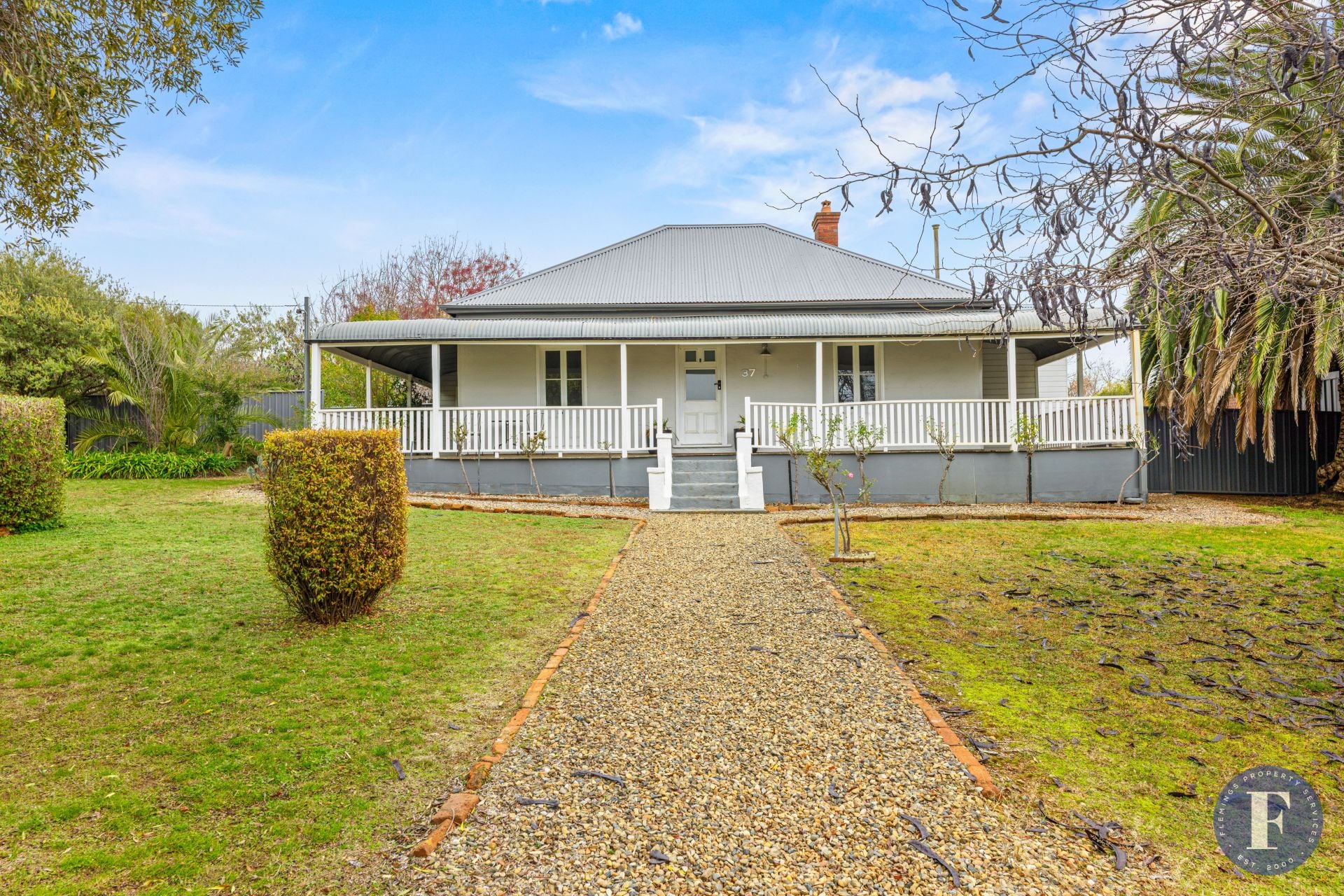 37 Yass Street, Young NSW, Young - Thumbnail 2