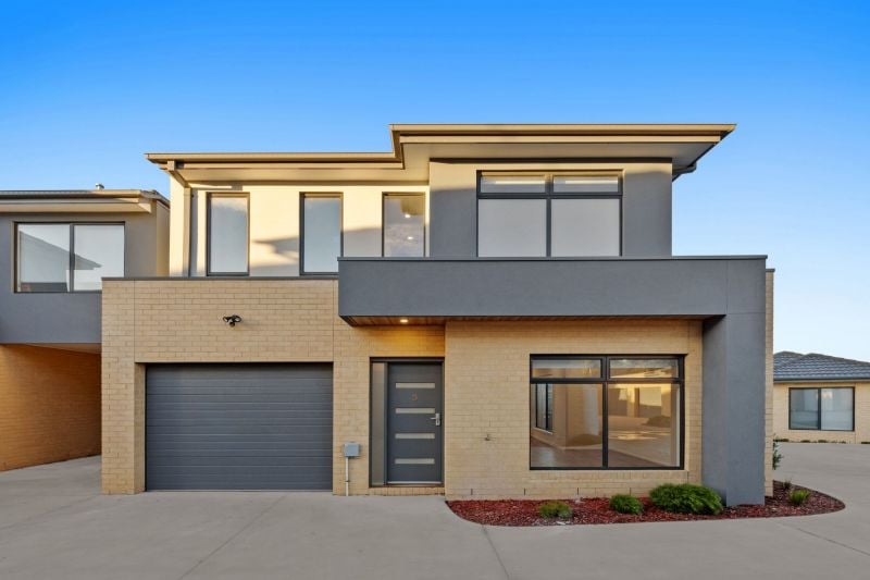 3/61 Black Braes Boulevard, Mernda