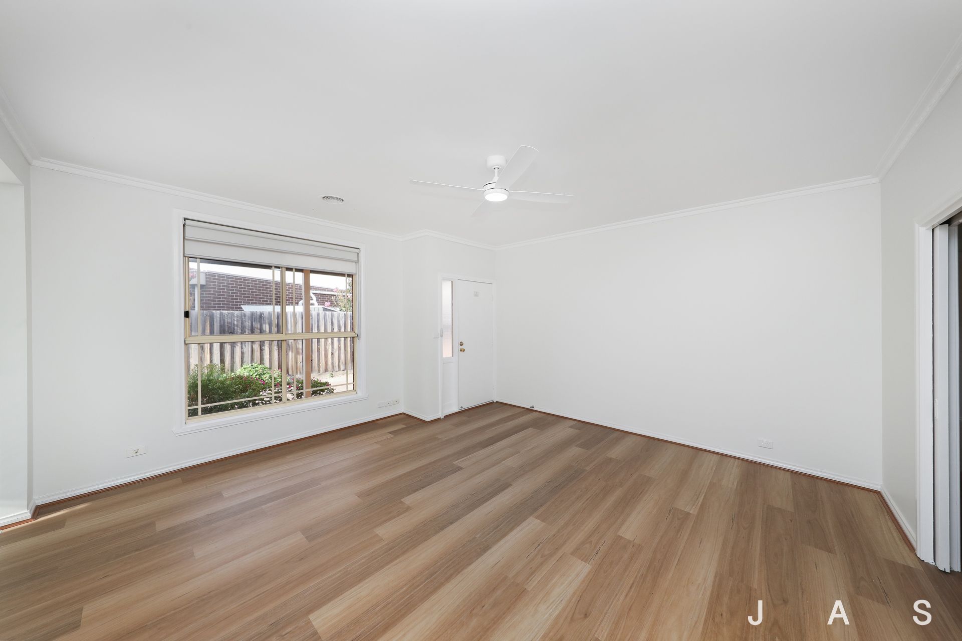 3/14 Chaumont Drive Avondale Heights VIC, Avondale Heights - Thumbnail 3