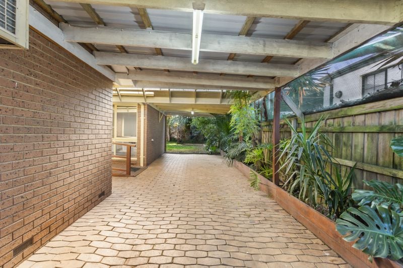33 Buckland Crescent, Epping