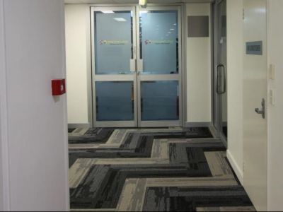 PRIME FRINGE OFFICE OPPORTUNITY!