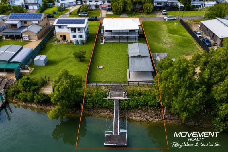 17 Riversleigh Road Beachmere QLD, Beachmere - Thumbnail 2