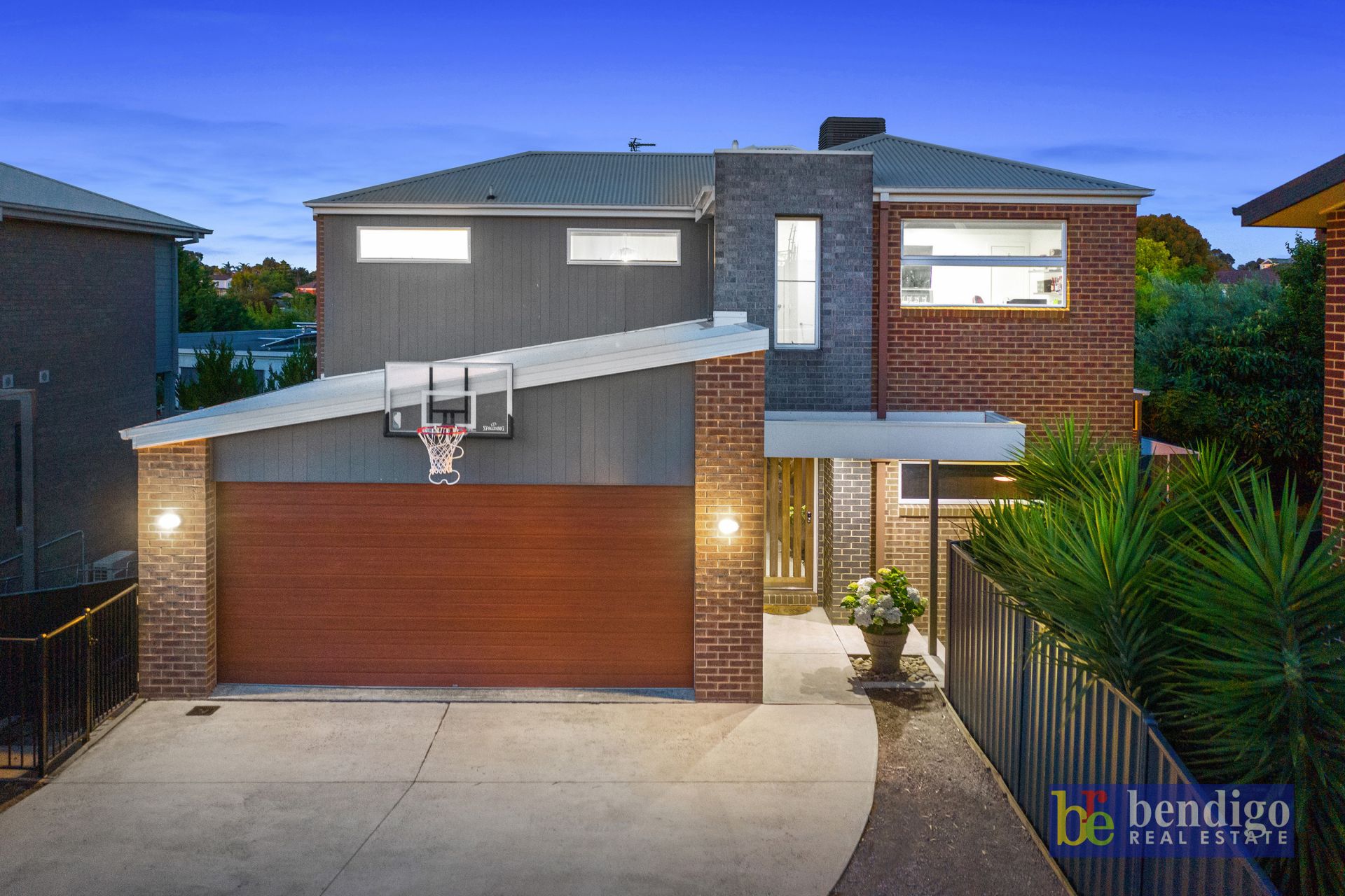 10 Benwerren Close Strathdale VIC, Strathdale - Image 1
