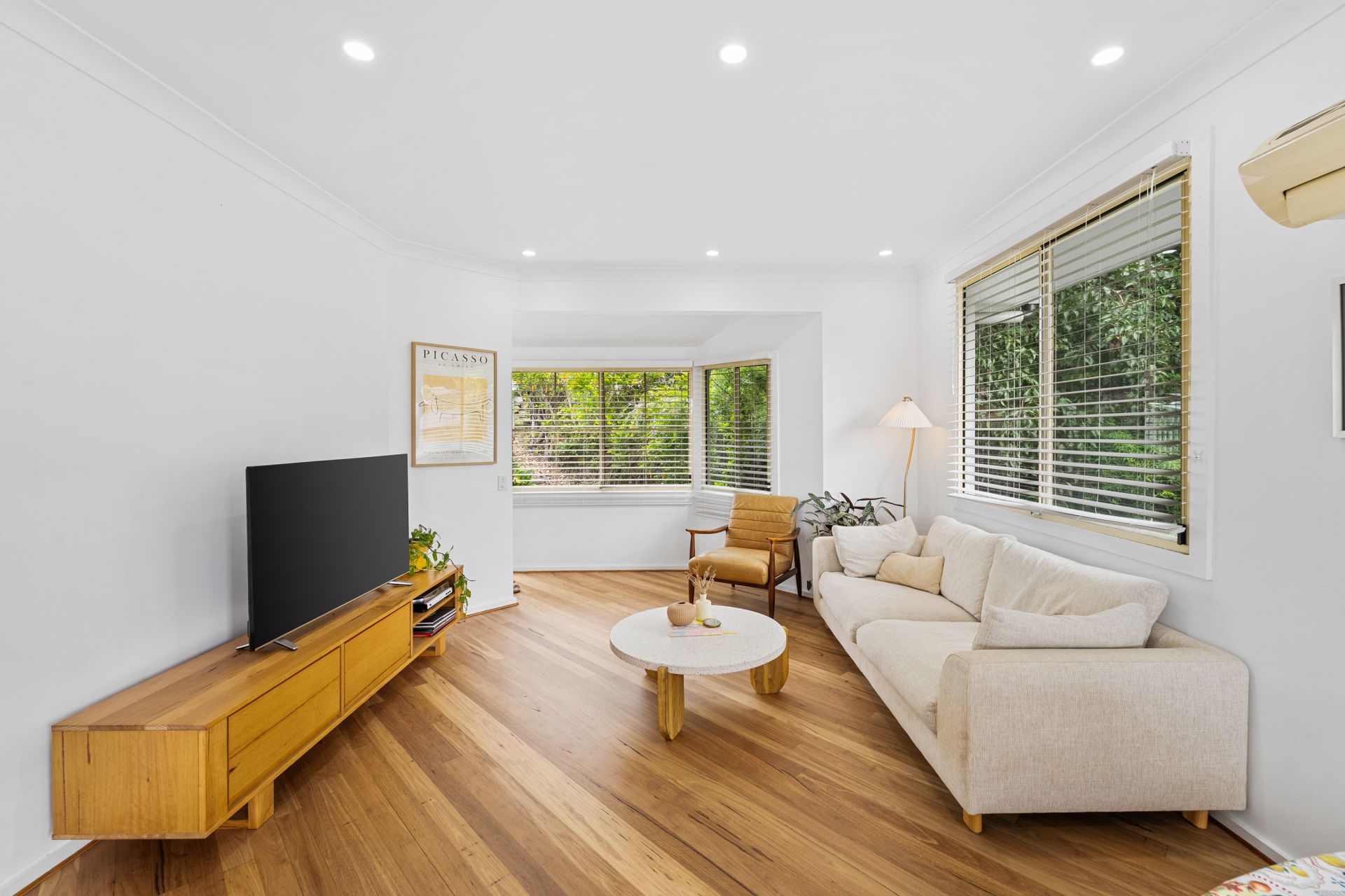3 Stewart Brougham Close, Lisarow, Lisarow - Thumbnail 5