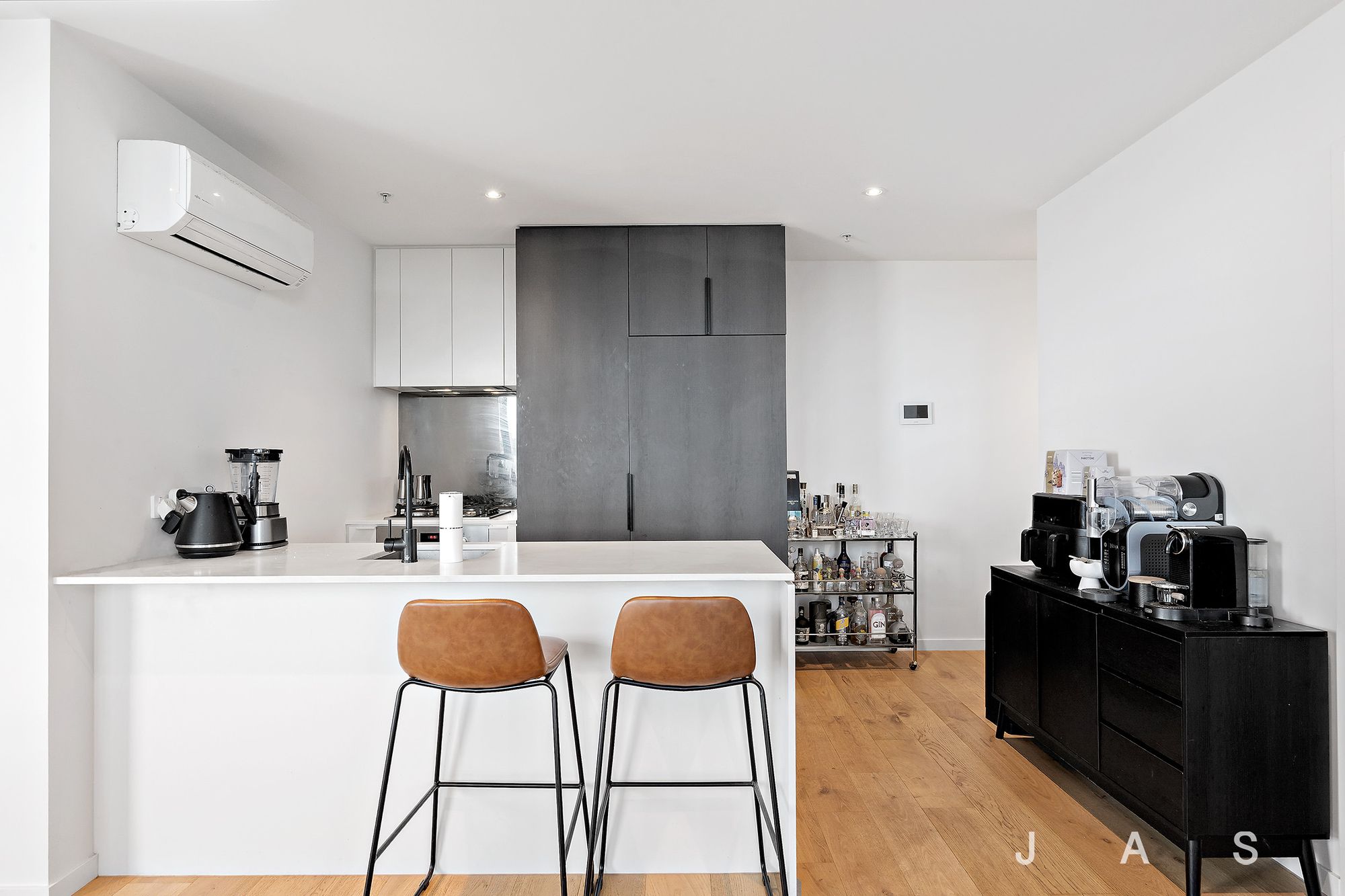 1506/5 Joseph Road Footscray VIC, Footscray - Thumbnail 3