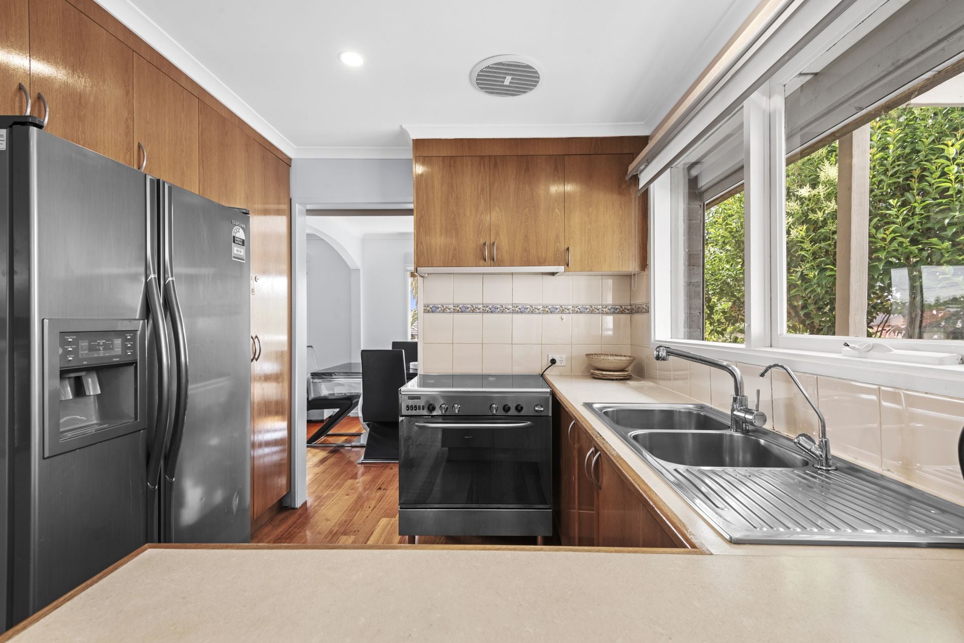 SURPRISE PACKAGE – 3 BEDROOMS, 3 BATHROOMS