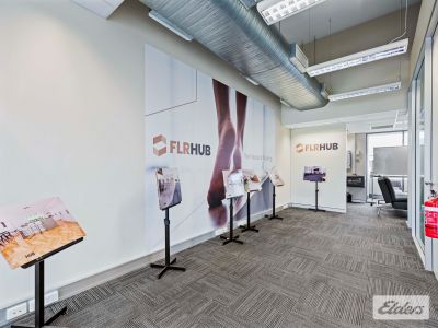 OFFICE OPPORTUNITY OPPOSITE STORY BRIDGE HOTEL!