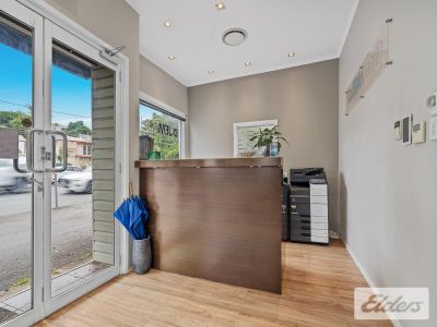 HIGH QUALITY OFFICE/MEDICAL WITH 10 CAR PARKS!