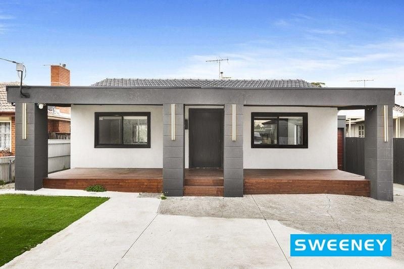 7 Morwell Crescent, Dallas - Thumbnail 2