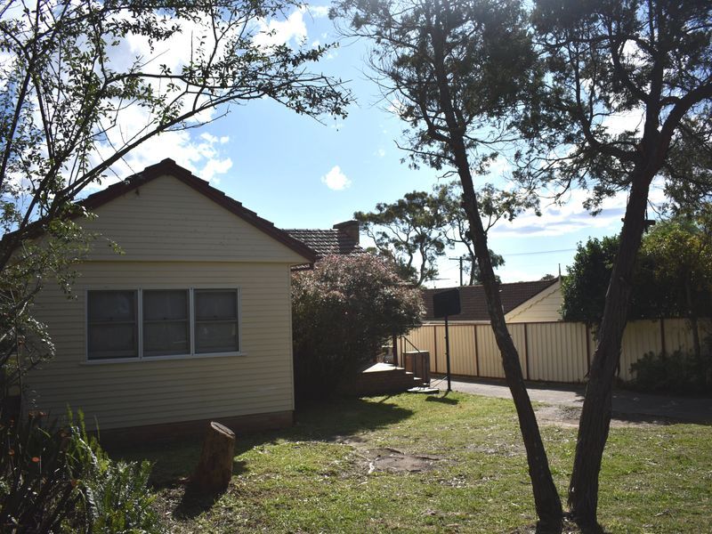 537 Port Hacking Road, CARINGBAH SOUTH, Caringbah South - Thumbnail 2