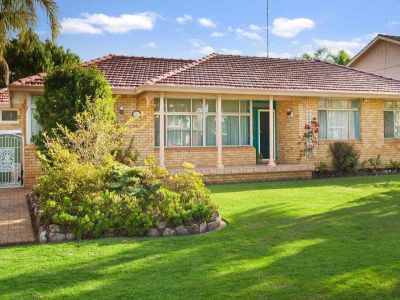 1 Ord Crescent SYLVANIA WATERS 2224