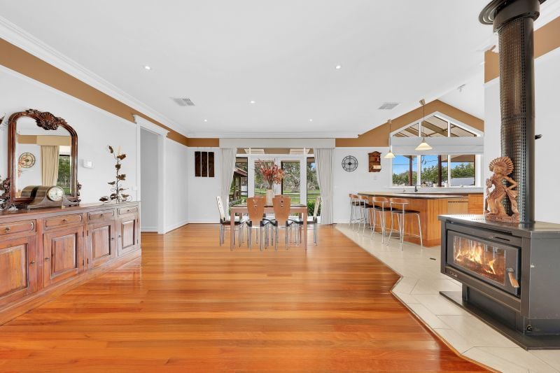 30 Forest Red Gum Drive, Mickleham