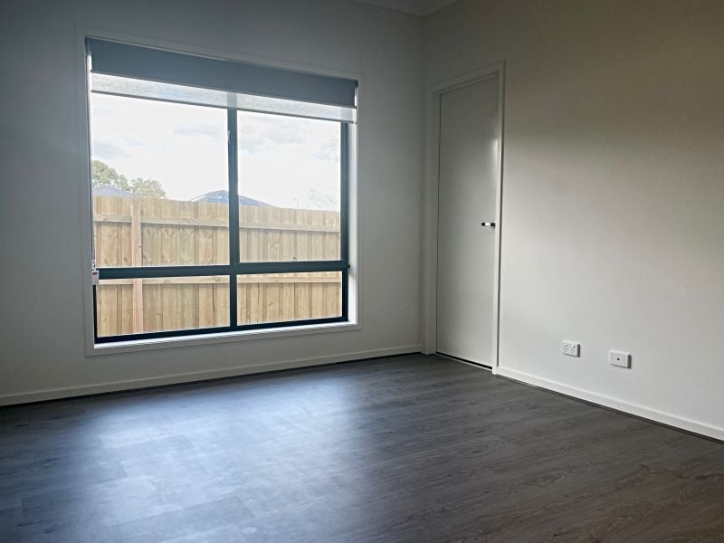 277 The Lakes Boulevard, South Morang