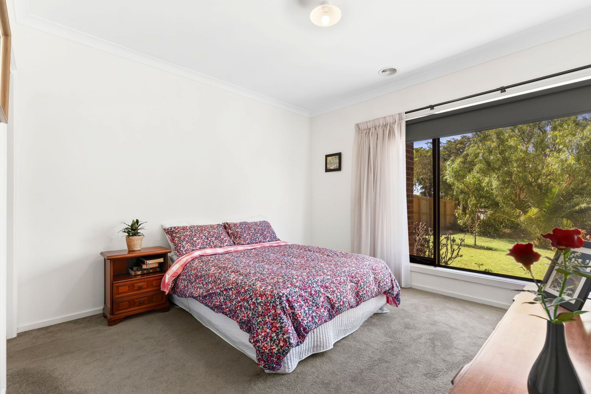 2 Rushden Close, Bell Post Hill - Thumbnail 6