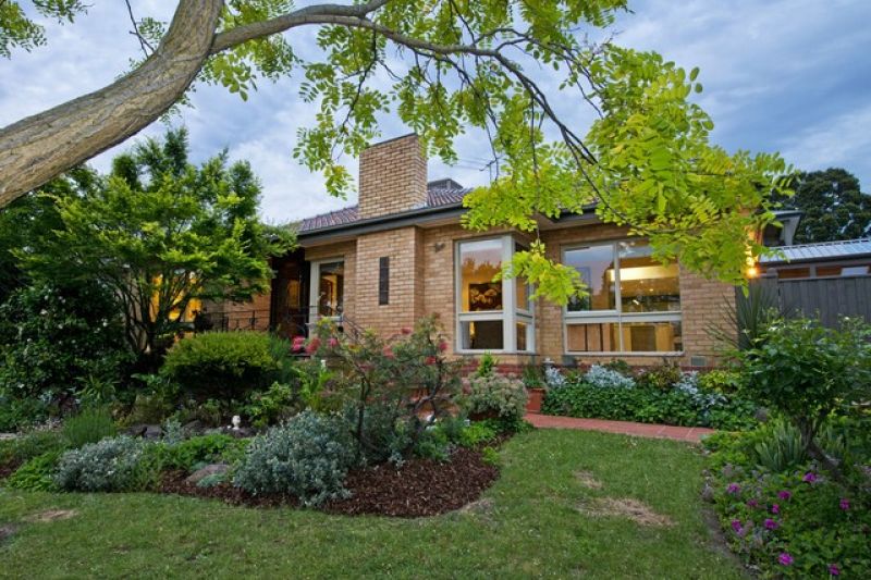 10 Arden Crescent, Rosanna