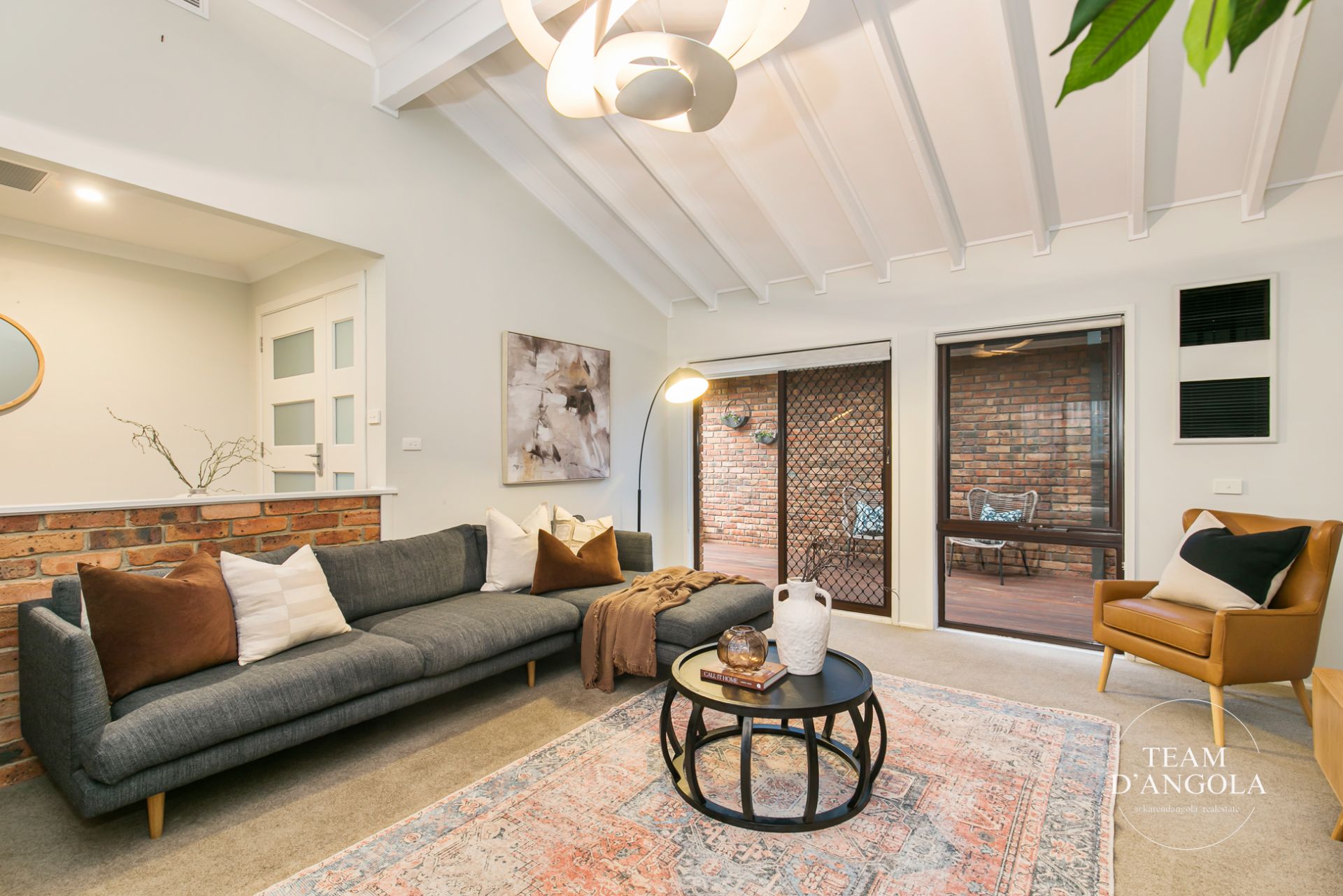 11 Glenwood Way, Castle Hill, Castle Hill - Thumbnail 3