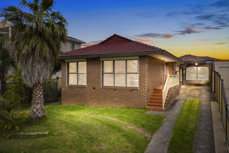 83 Gardenia Road, Thomastown
