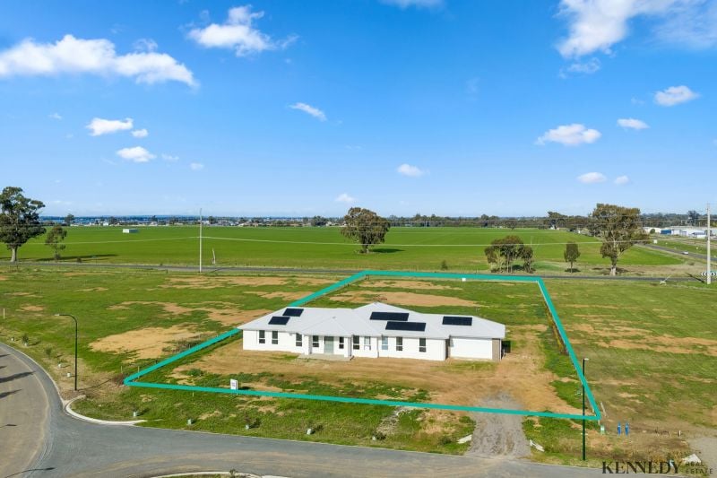 21 Damian Crescent Mulwala NSW, Mulwala - Image 1