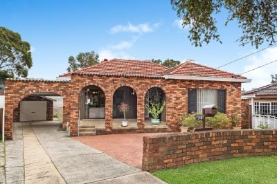 Roselands 34 Leigh Avenue