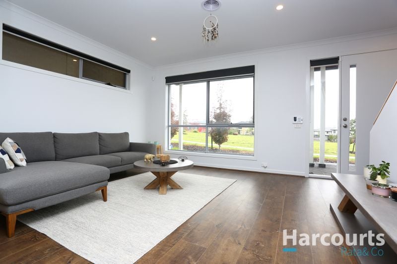 10 Ely Walk, Craigieburn