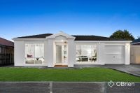 36 Bellarine Drive, Cranbourne VIC