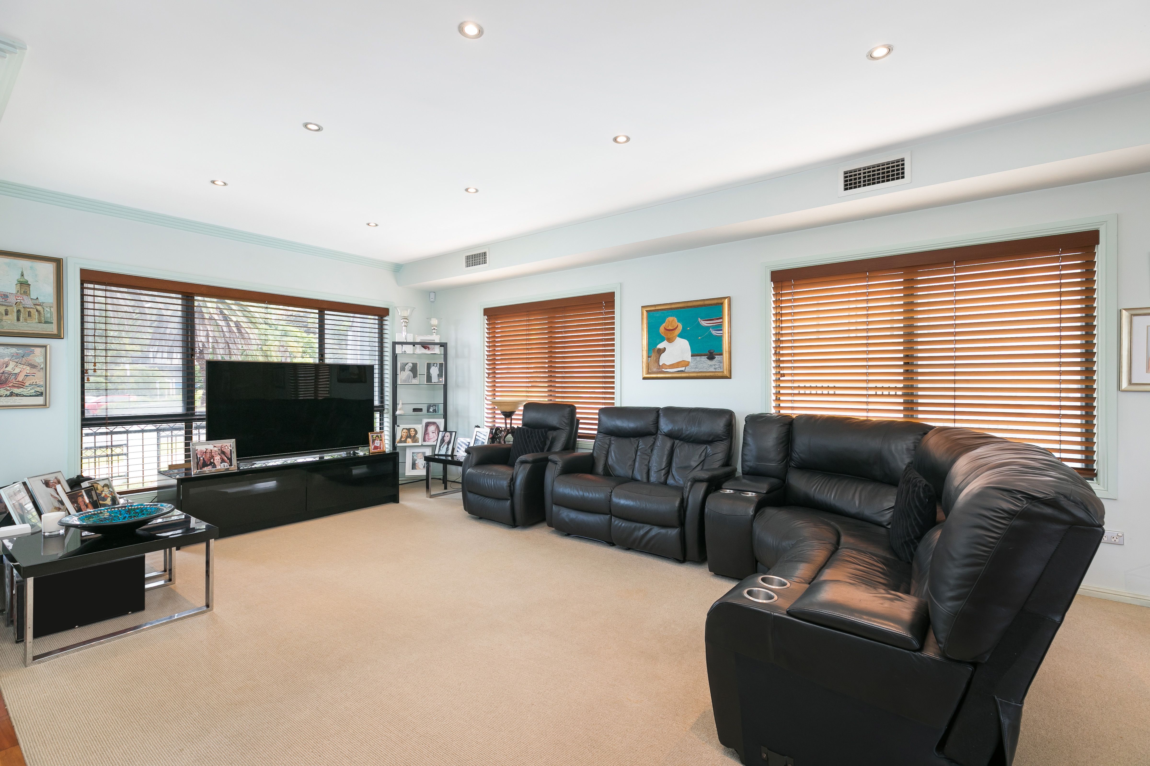 9 Wonga Road YOWIE BAY 2228