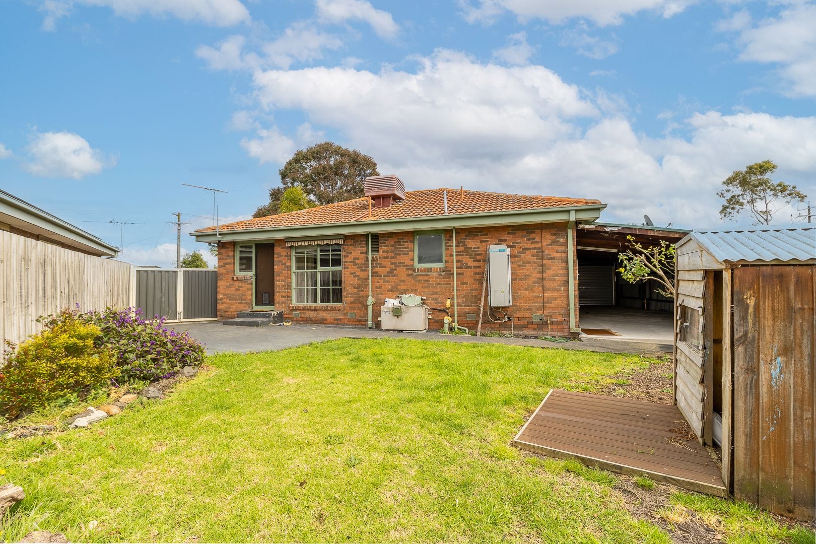 Spacious Family Home in Convenient Location