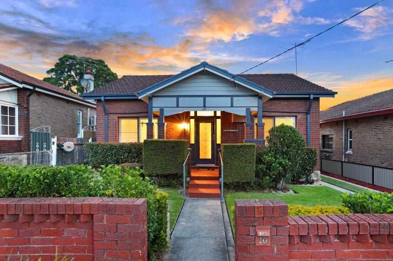 10 Hamilton Street BARDWELL VALLEY 2207