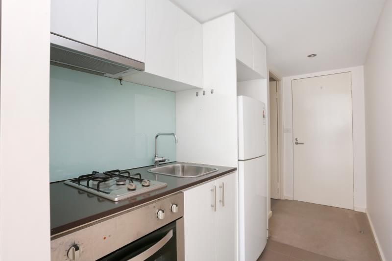 2106/8 Exploration Lane, Melbourne