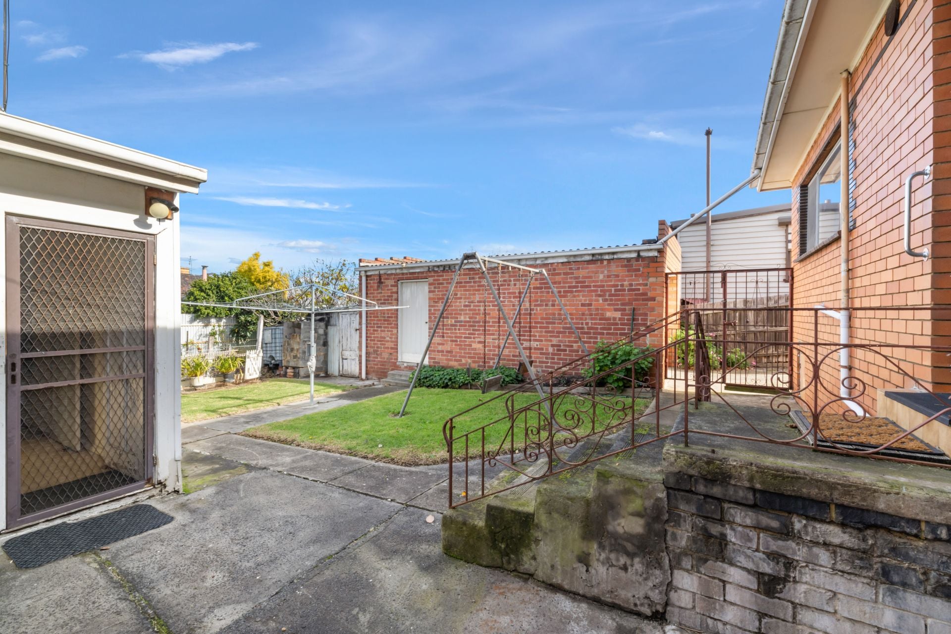 Exceptional Family Living And Perfect Versatility In Prime Location