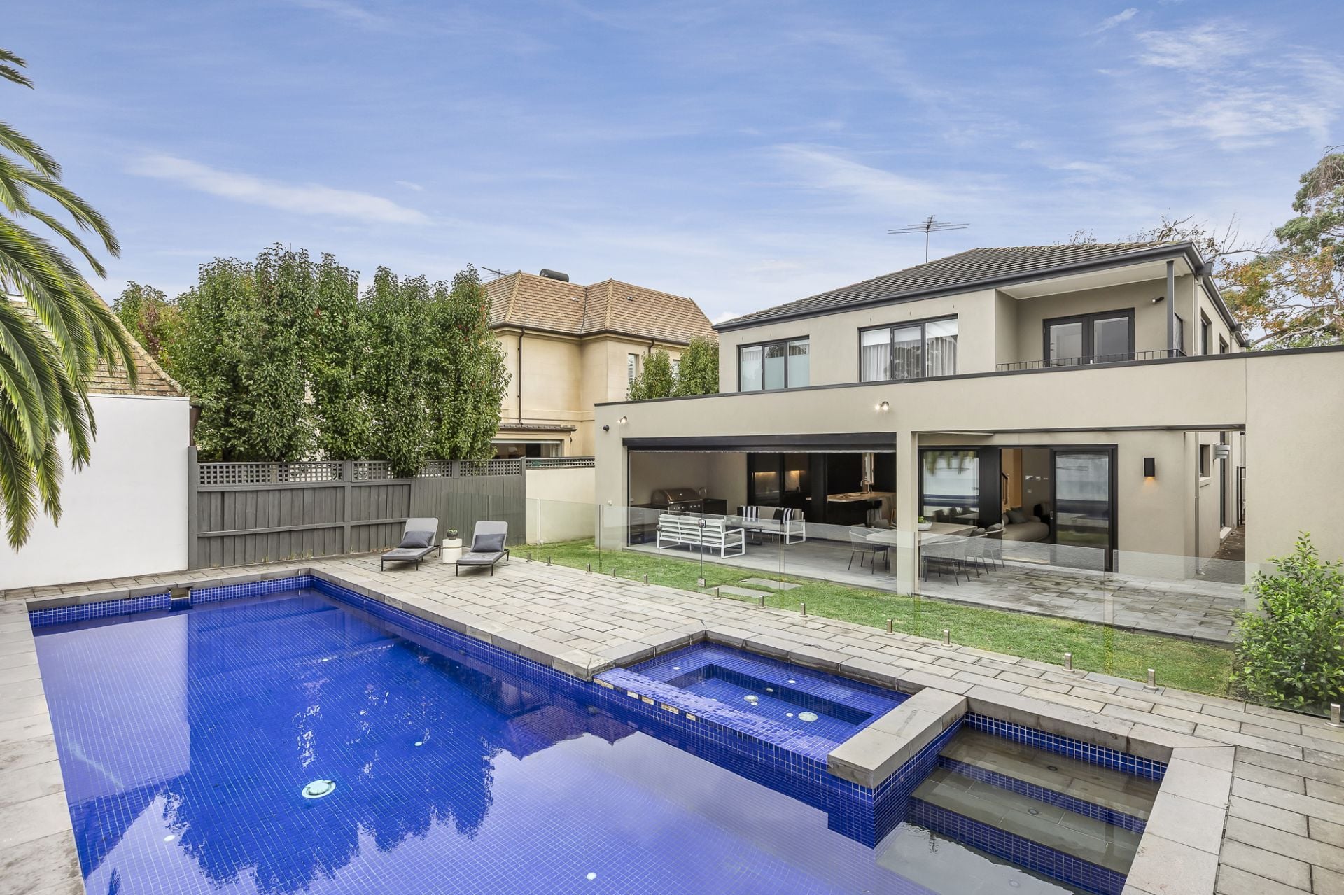 18 Summerhill Road, Brighton East, Brighton East - Thumbnail 2