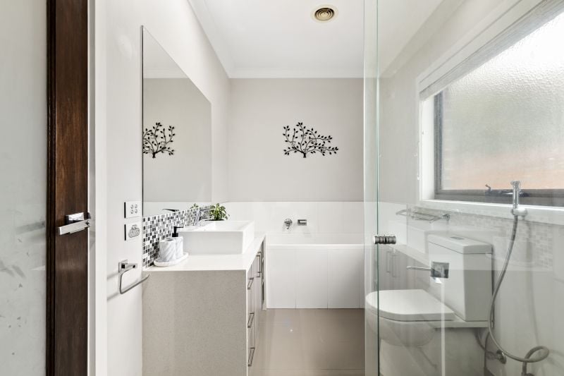 2/38 Waratah Street, Thomastown