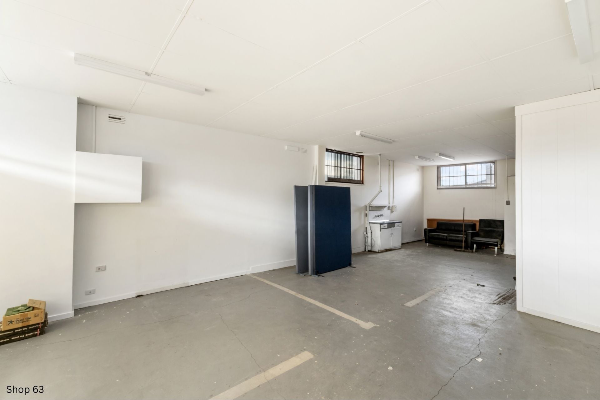 2 LOCK UP SHOPS
BLANK CANVAS