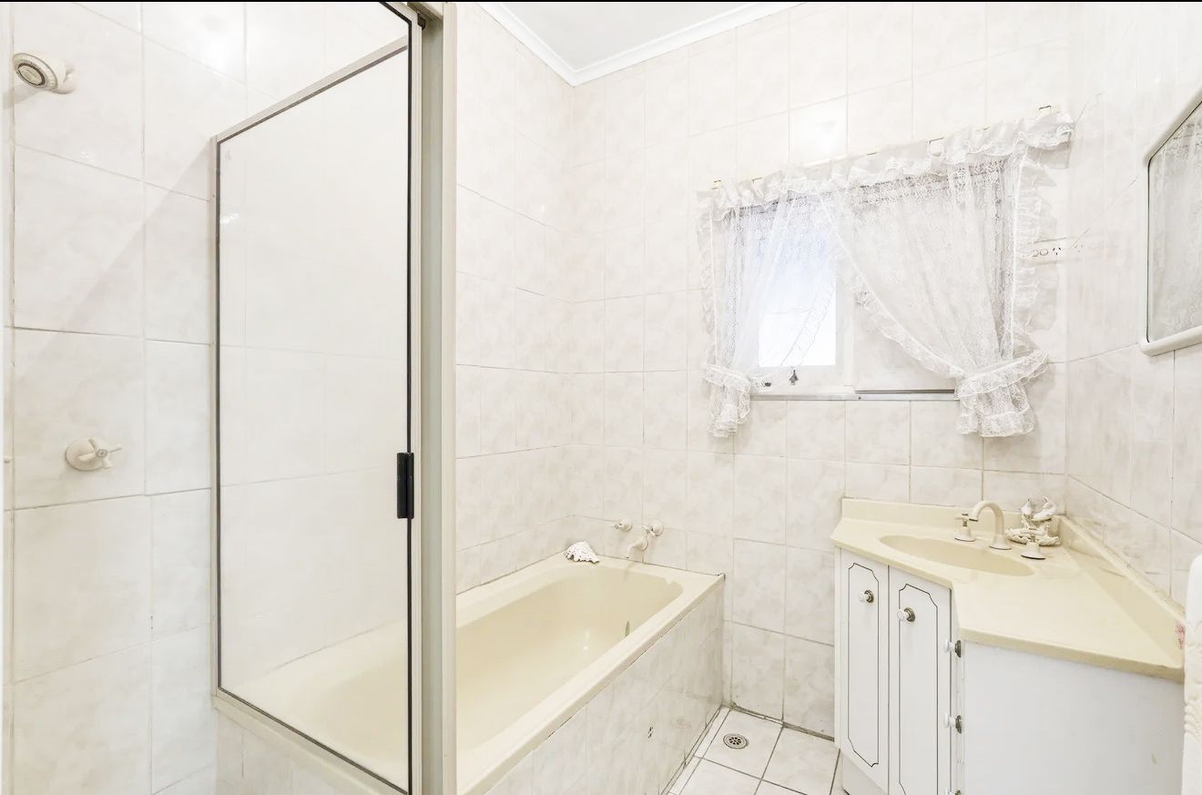 18 Bolingbroke Avenue, Fulham Gardens SA 5024