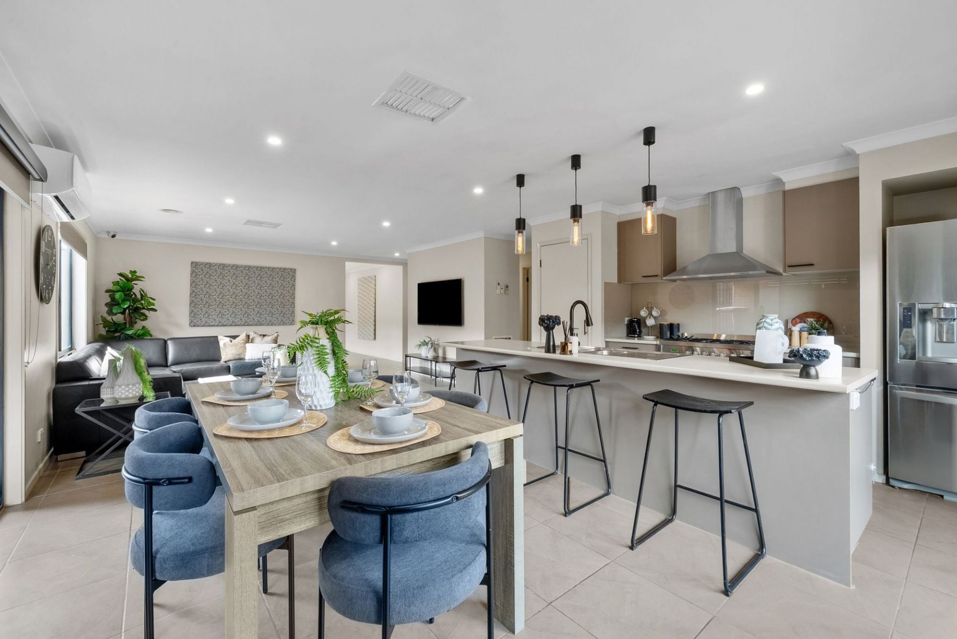 DISPLAY HOME STANDARDS