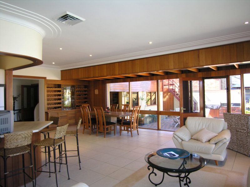 100 Belgrave Esplanade, SYLVANIA WATERS, Sylvania Waters - Thumbnail 4