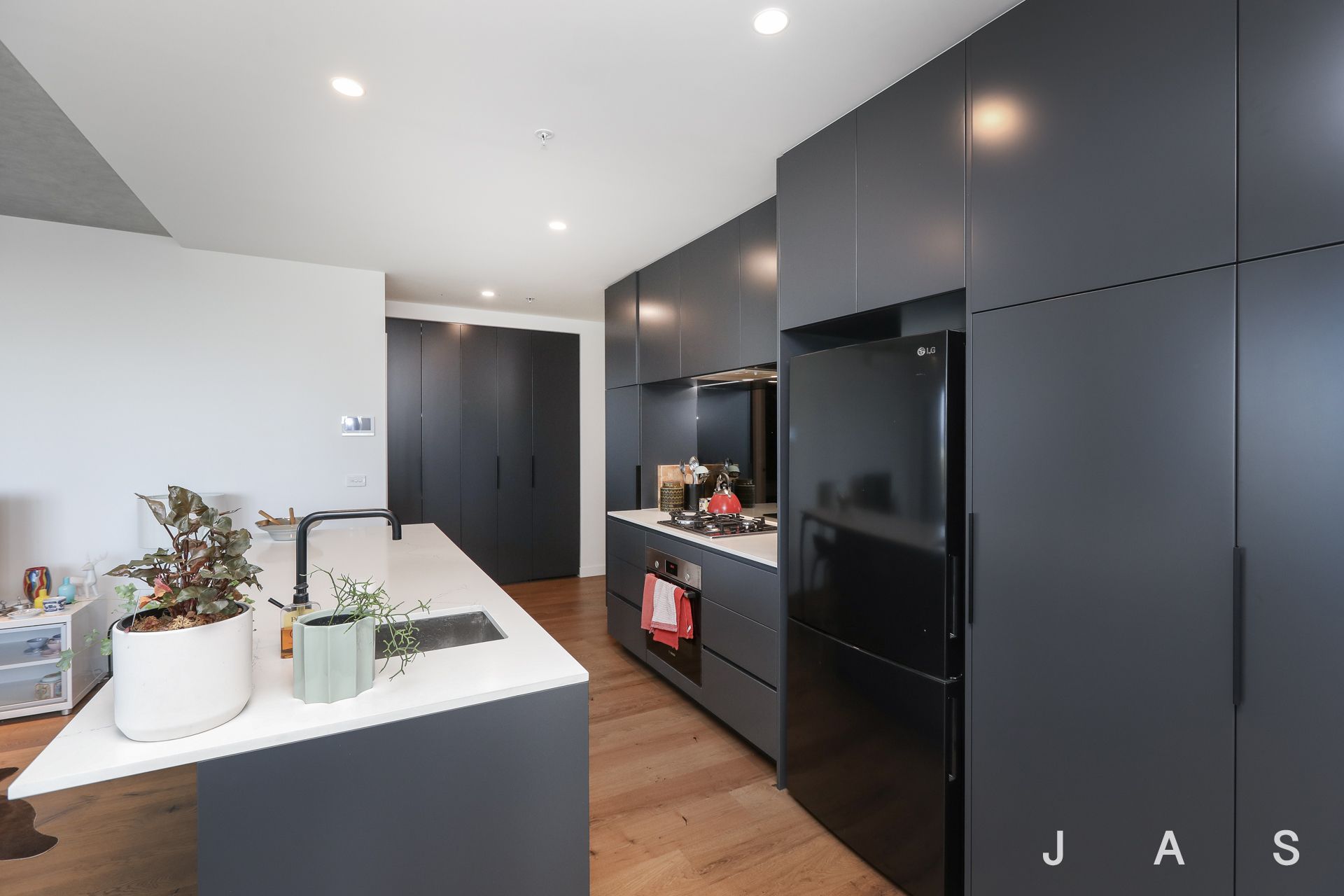 804/6 Joseph Road Footscray VIC, Footscray - Thumbnail 5