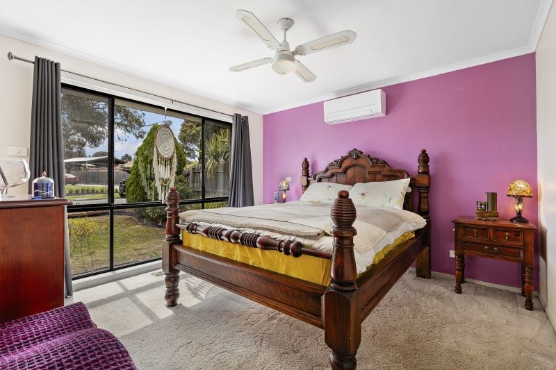 3 Windeatt Close, Mill Park