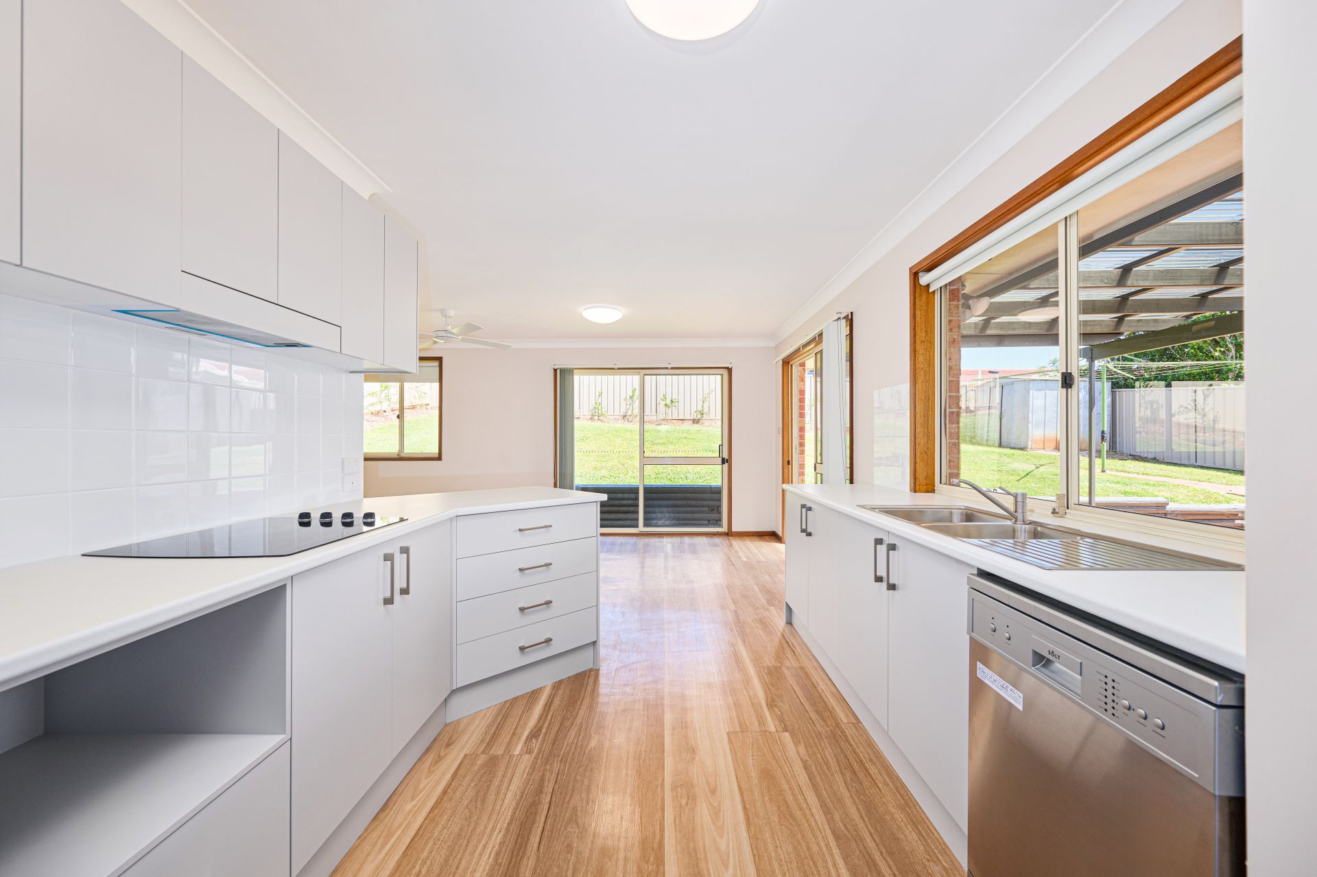 6 Palmview Place Port Macquarie NSW, Port Macquarie - Thumbnail 3