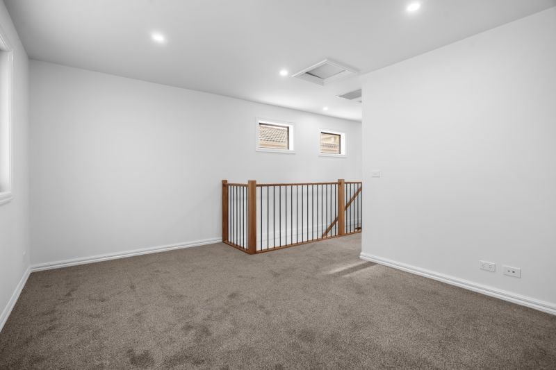 2/12 Cutler Court, Lalor