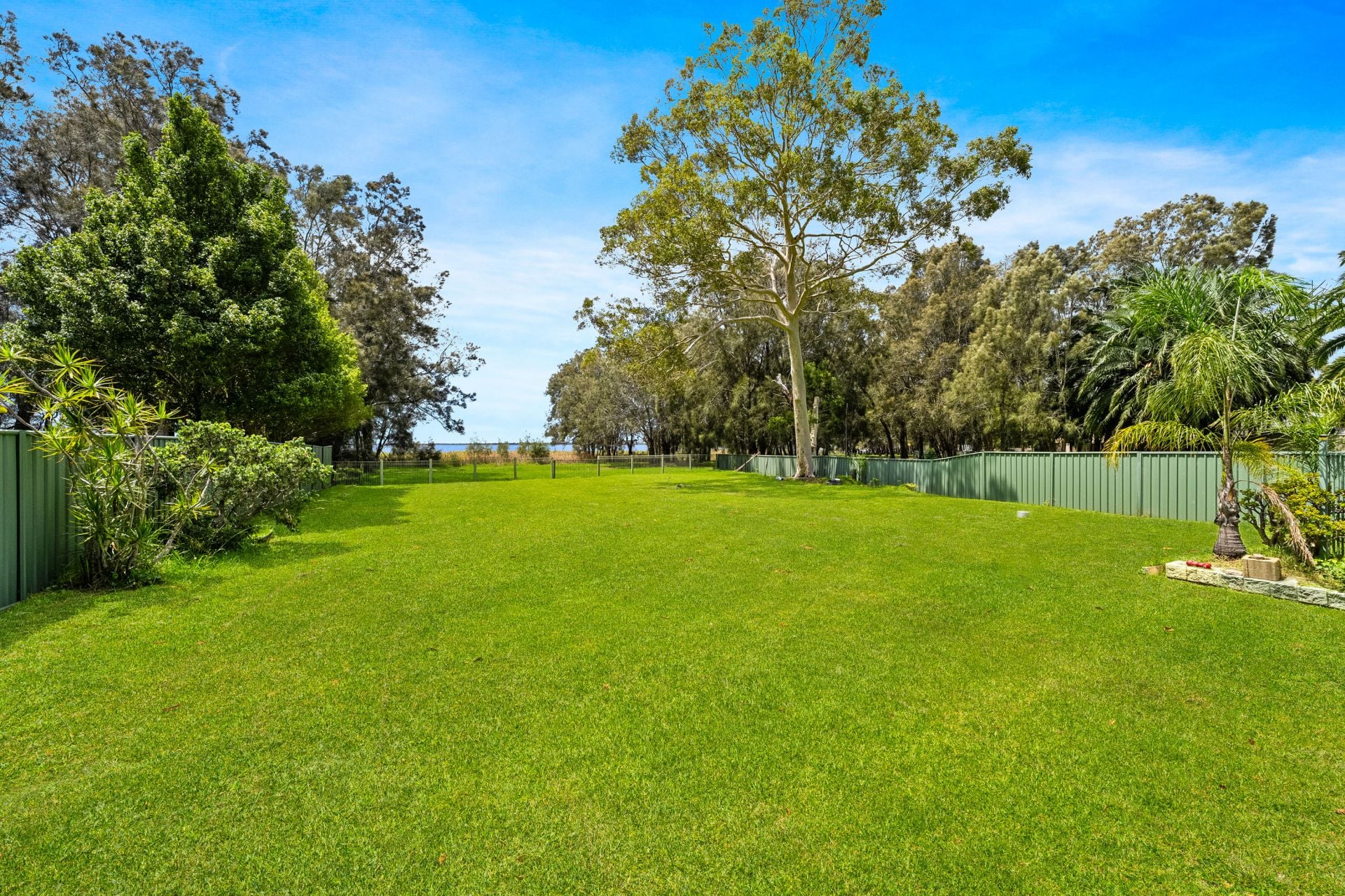 147 Lakedge Avenue, Berkeley Vale, Berkeley Vale - Thumbnail 3