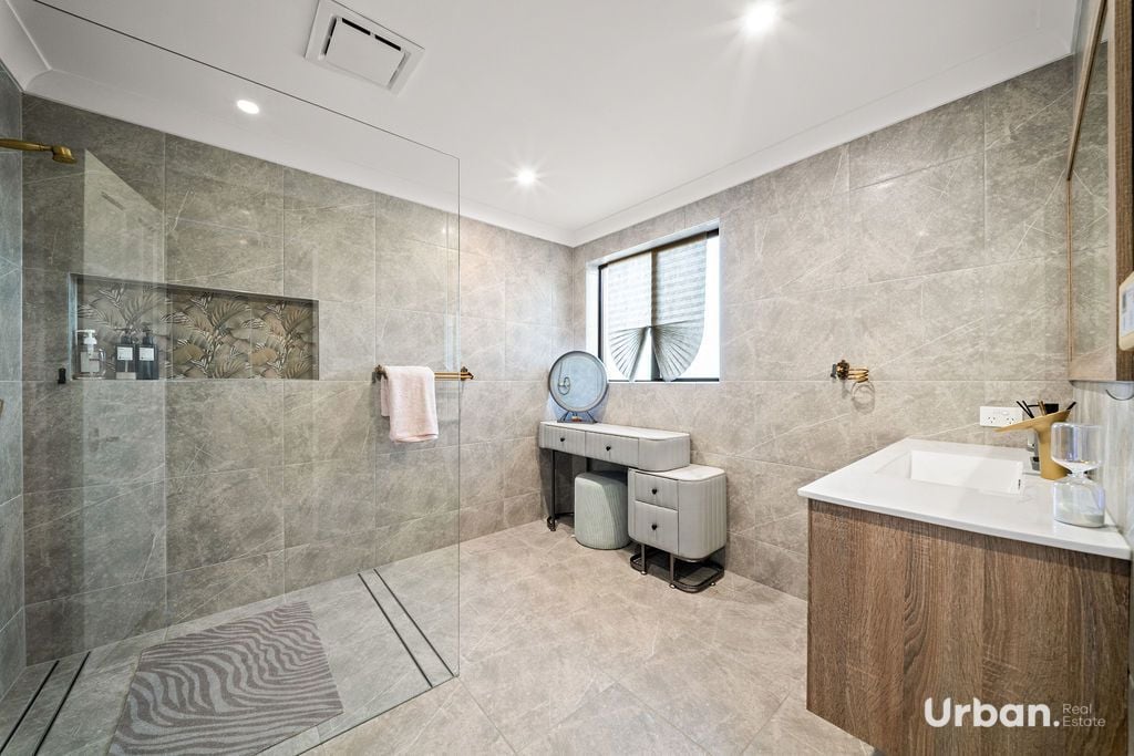 Glen Alpine 138 Englorie Park Drive