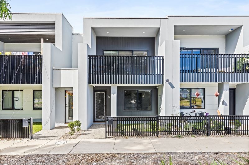 12 Sunnyhill Walk, Wollert