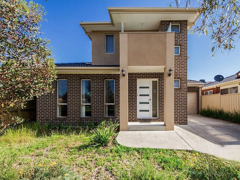 19 Chittenup Bend, Sydenham VIC